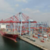 kapal di dermaga