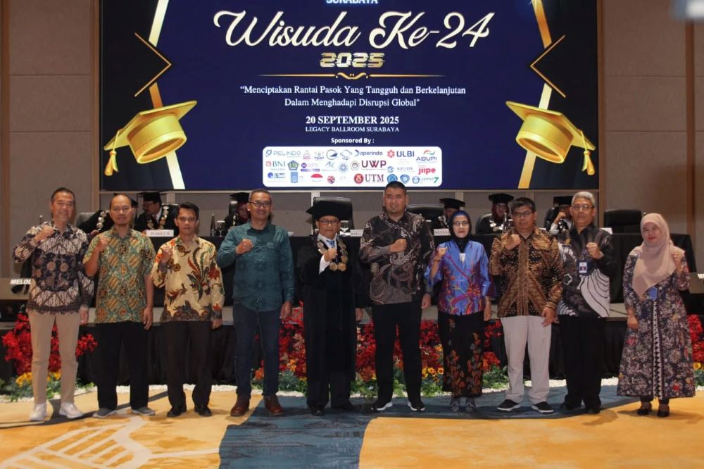stiamak-wisuda stiamak-wisuda